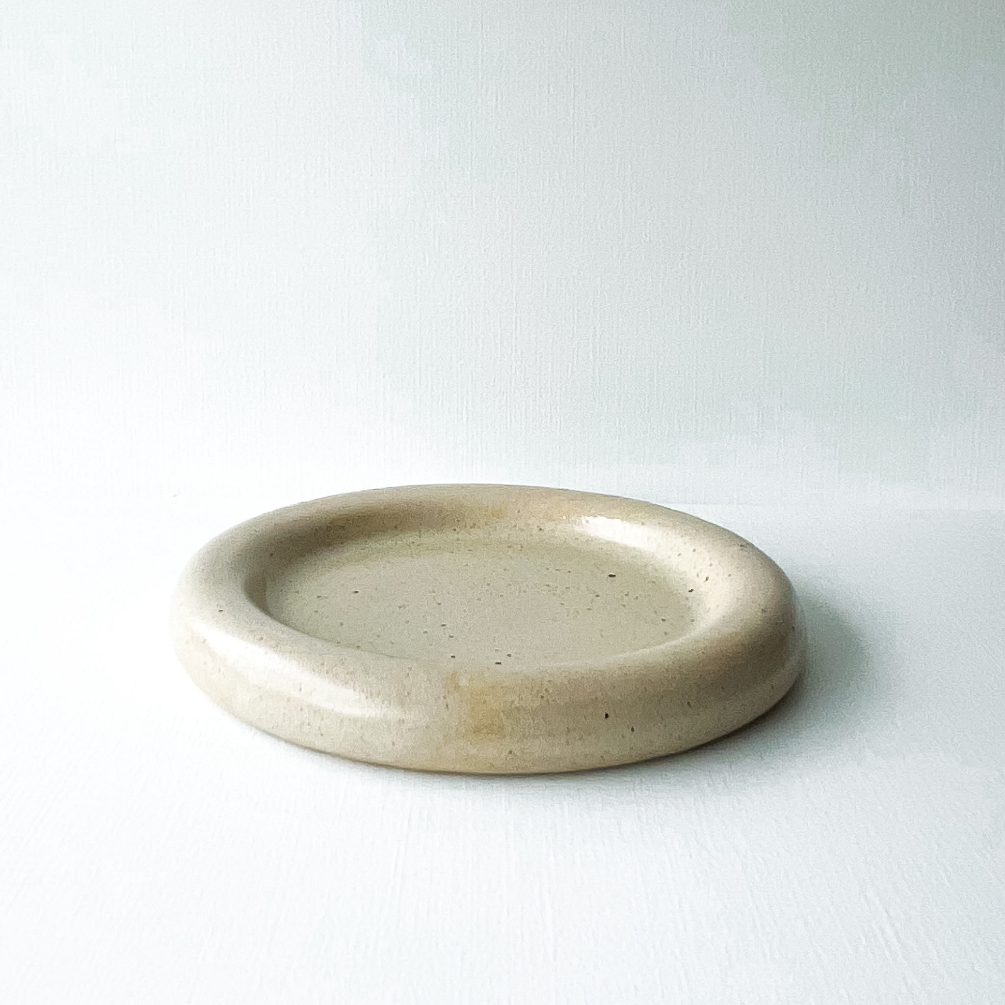 Plato borde redondo - AMERU-002